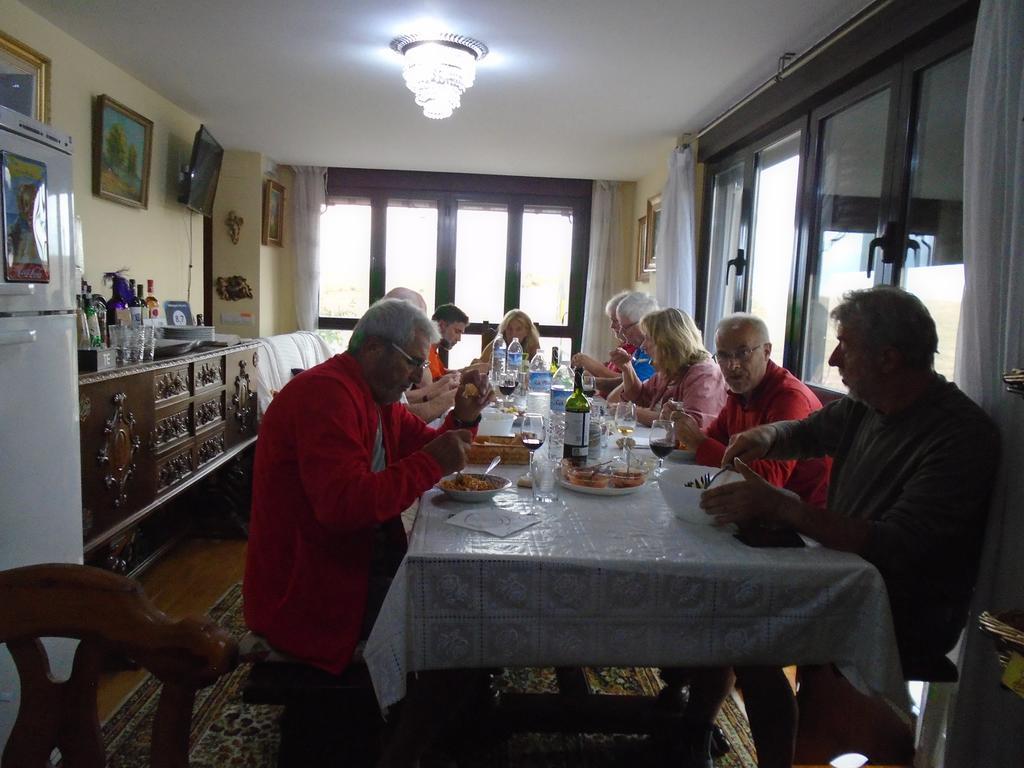Albergue Victoria Ciruena Екстер'єр фото
